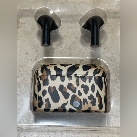 Art + Sound Bluetooth True Wireless Pro EarBuds Leopard Black Playtime mic - Picture 3 of 4